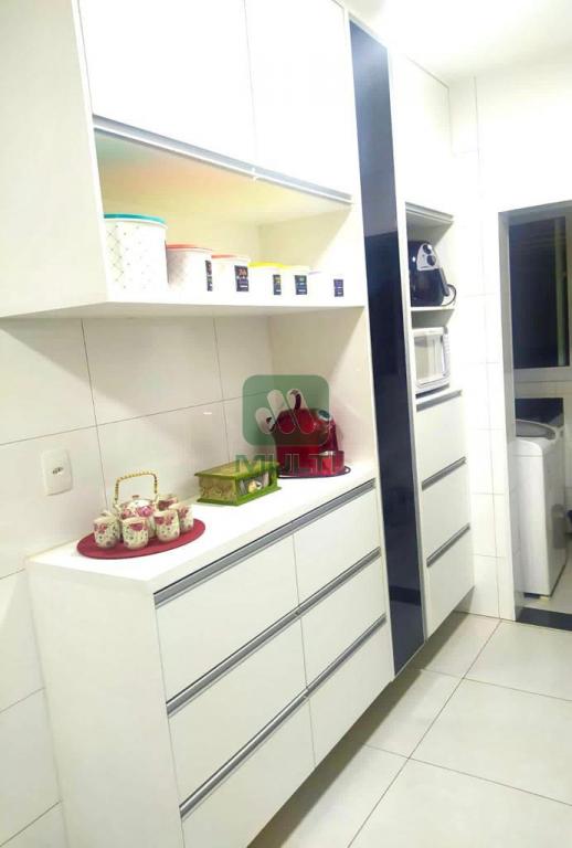 Apartamento à venda com 3 quartos, 112m² - Foto 10