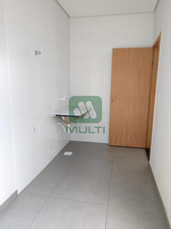 Casa à venda com 3 quartos, 100m² - Foto 15