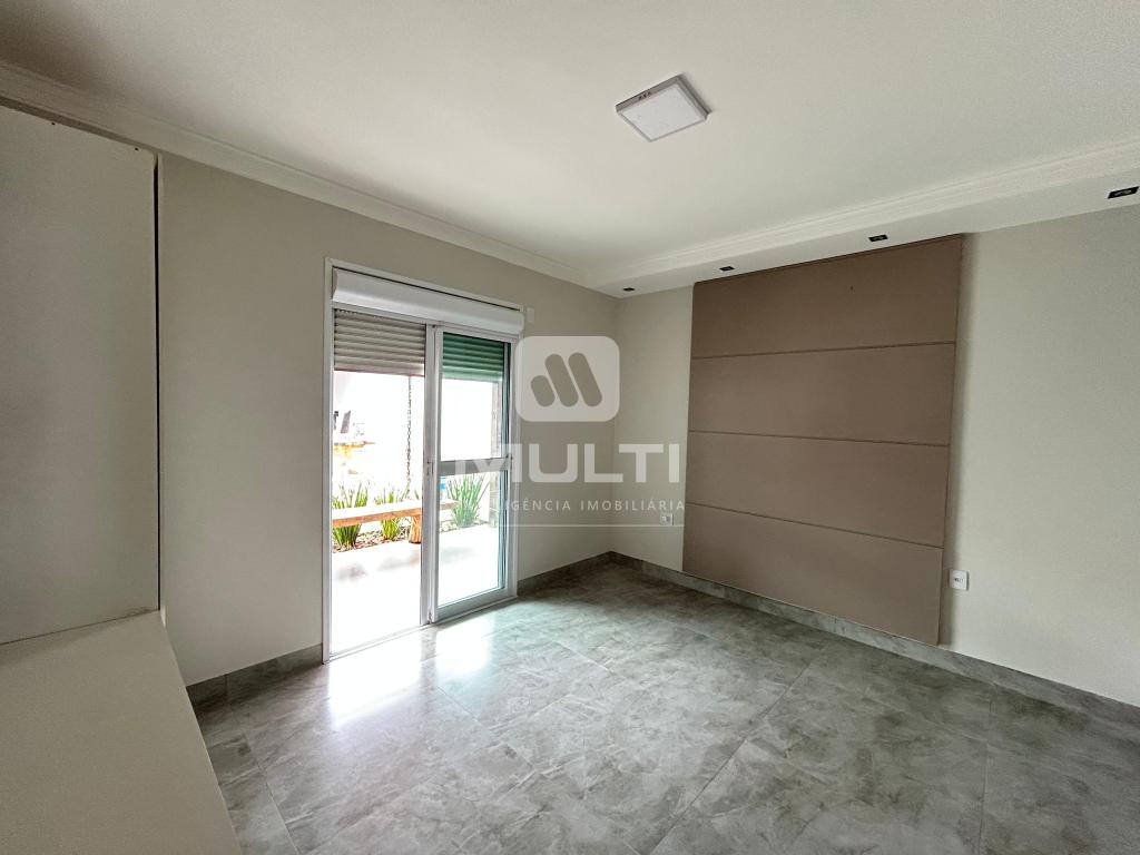 Casa à venda com 4 quartos, 200m² - Foto 8