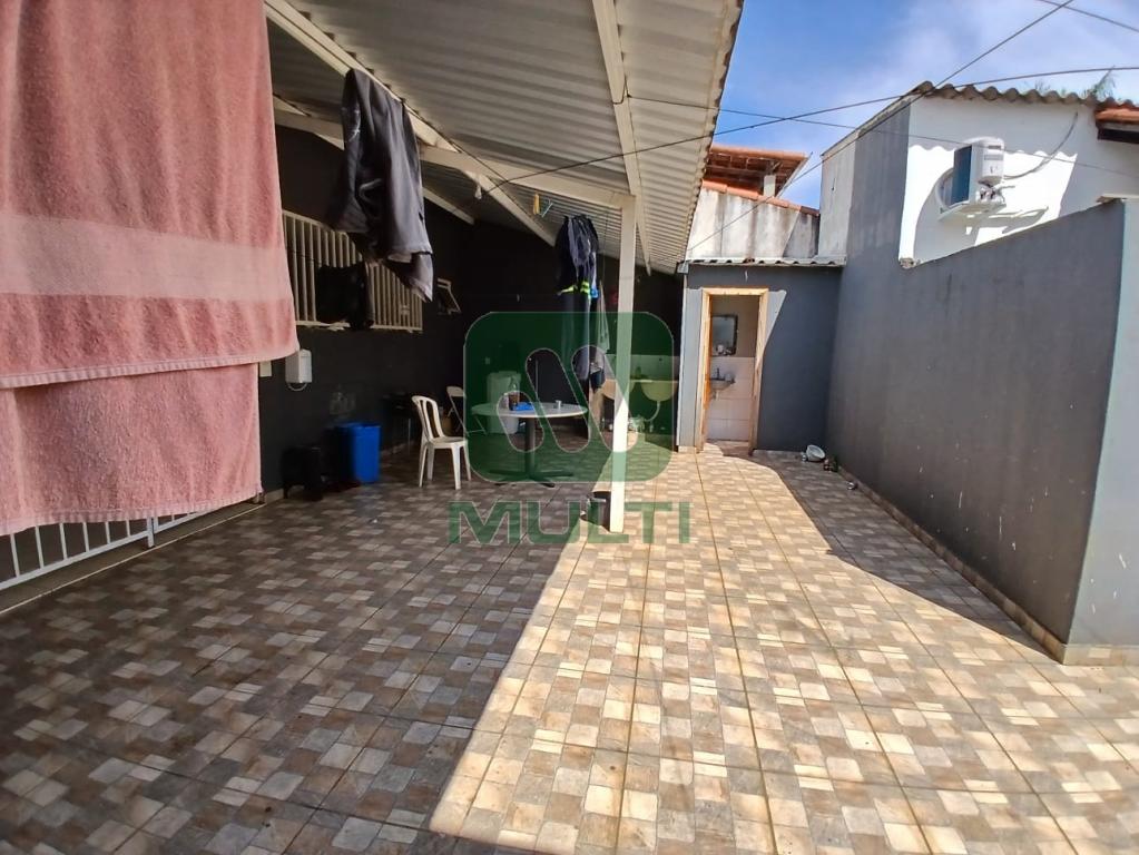 Casa à venda com 4 quartos, 180m² - Foto 9