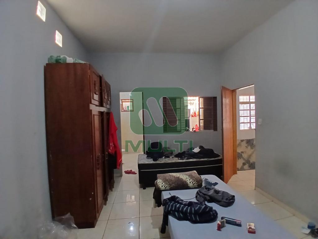 Casa à venda com 4 quartos, 180m² - Foto 16