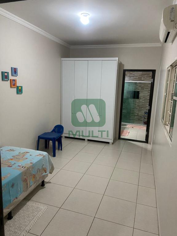 Casa à venda com 3 quartos, 169m² - Foto 12