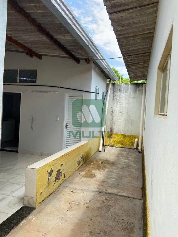 Casa à venda com 3 quartos, 169m² - Foto 16