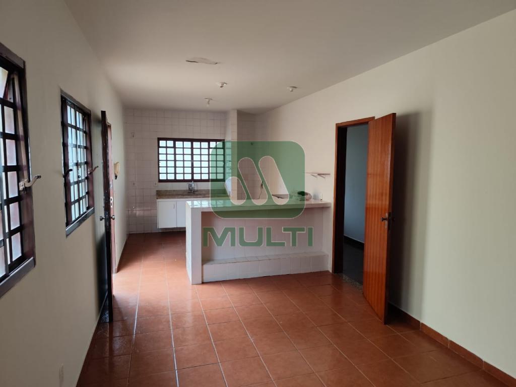 Casa à venda com 3 quartos, 190m² - Foto 6