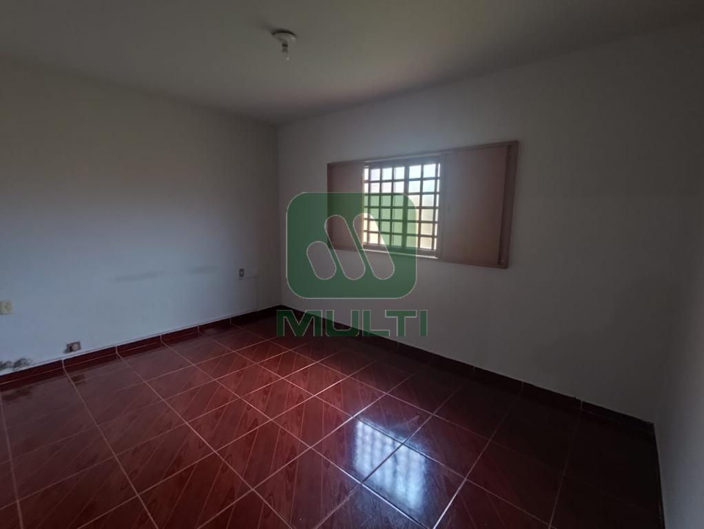 Casa à venda com 3 quartos, 190m² - Foto 9