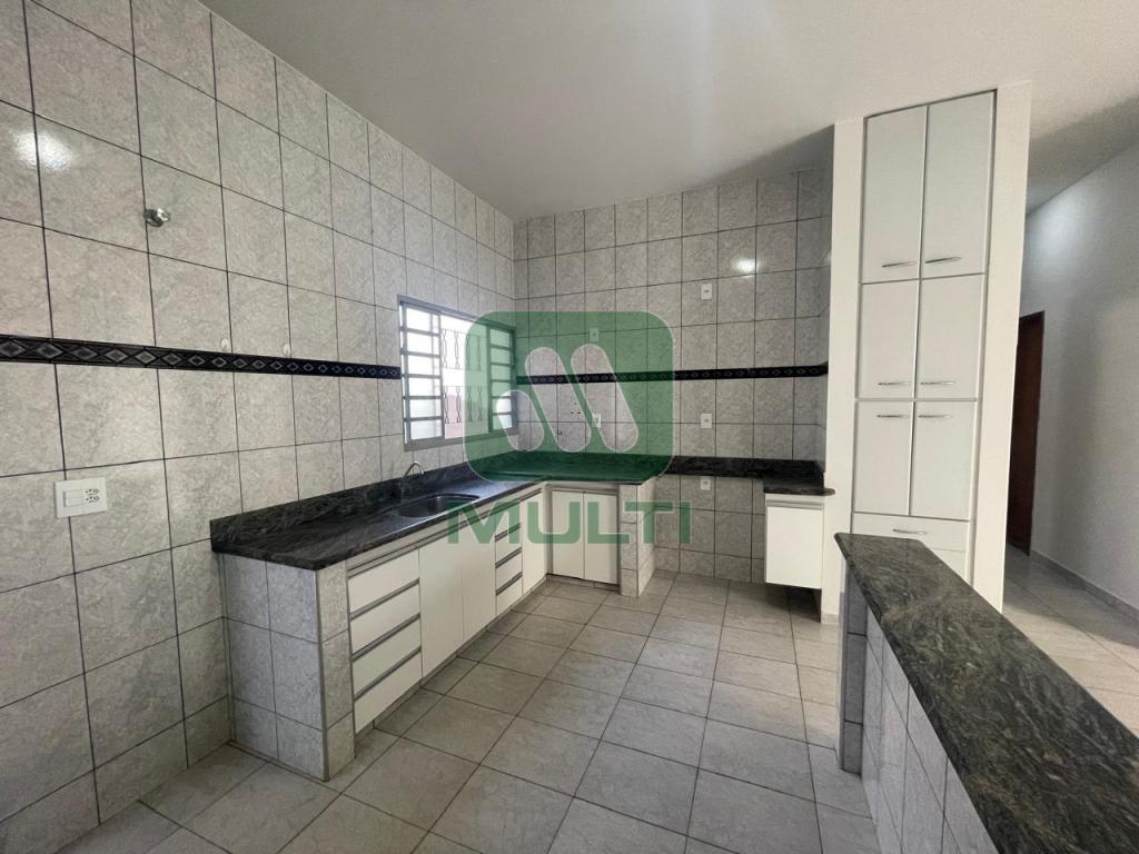 Casa à venda com 3 quartos, 187m² - Foto 5