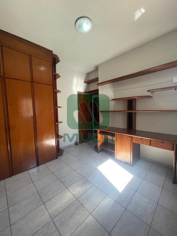 Casa à venda com 3 quartos, 187m² - Foto 10