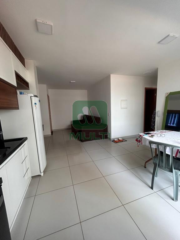 Apartamento à venda com 2 quartos, 56m² - Foto 1