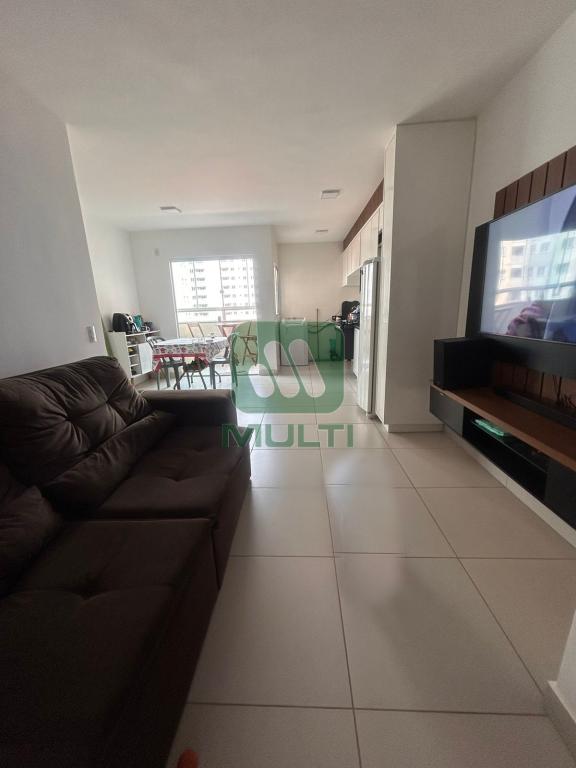 Apartamento à venda com 2 quartos, 56m² - Foto 2