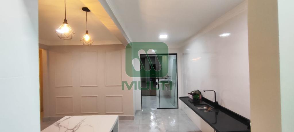 Casa à venda com 4 quartos, 185m² - Foto 5