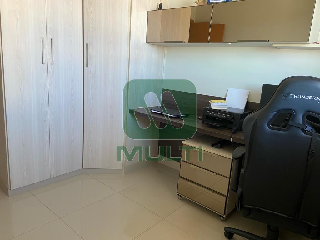 Apartamento à venda com 3 quartos, 98m² - Foto 8