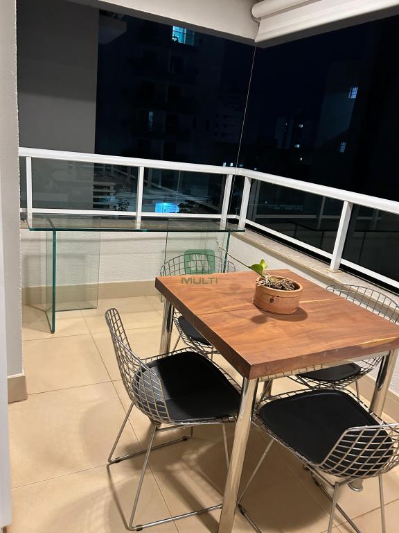 Apartamento à venda com 3 quartos, 87m² - Foto 6