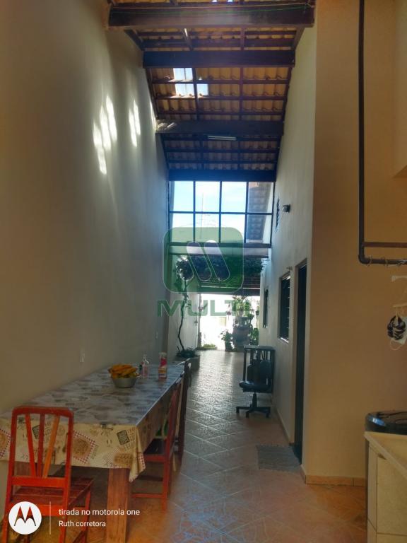 Casa à venda com 3 quartos, 199m² - Foto 12