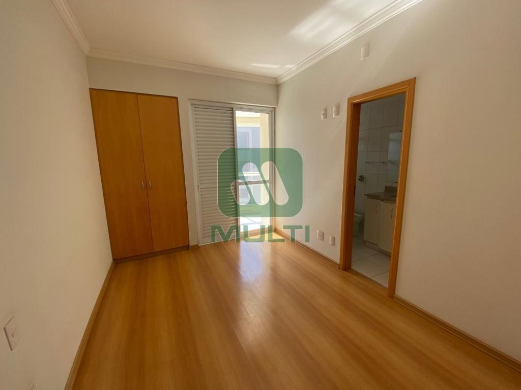 Apartamento à venda com 4 quartos, 253m² - Foto 5