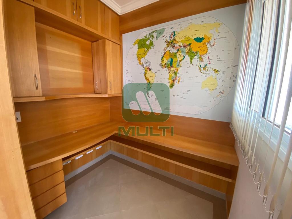 Apartamento à venda com 4 quartos, 253m² - Foto 13