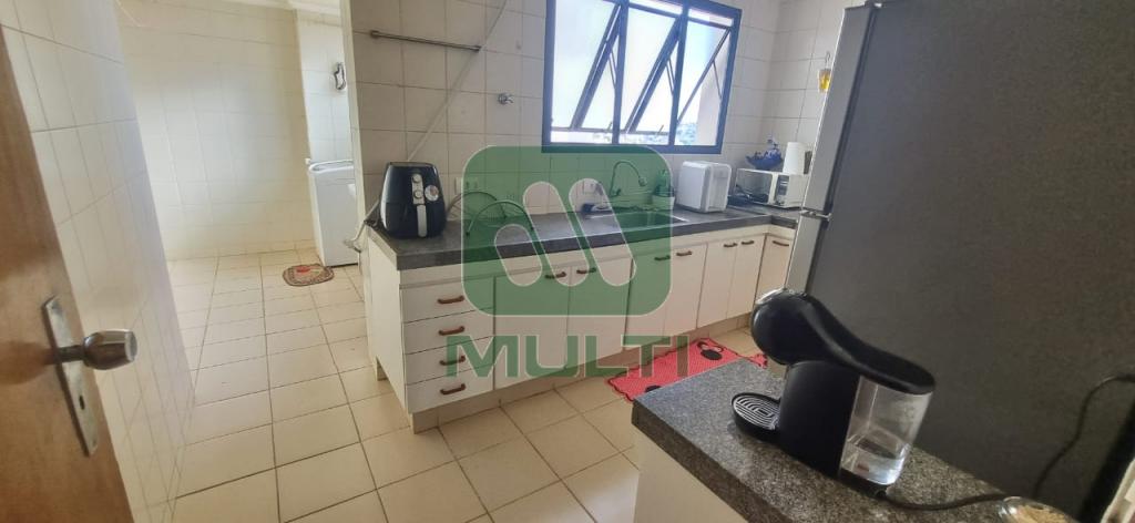 Apartamento à venda com 3 quartos, 120m² - Foto 5