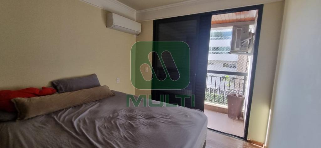 Apartamento à venda com 3 quartos, 120m² - Foto 15