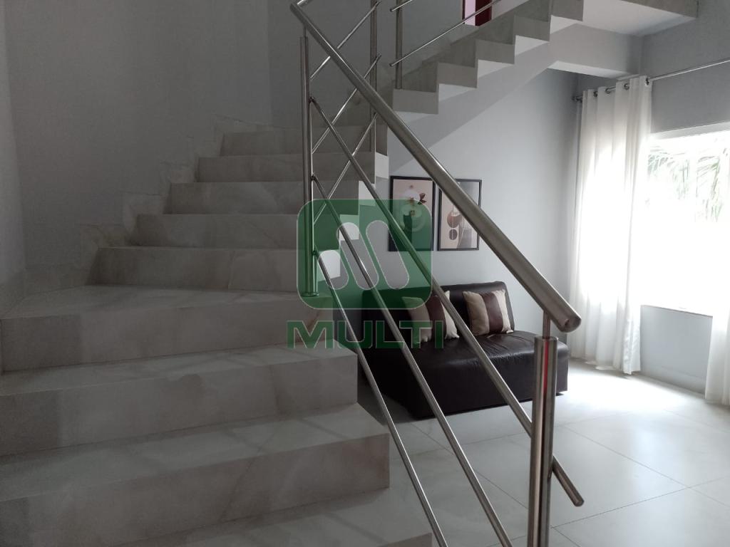 Casa à venda com 4 quartos, 301m² - Foto 5