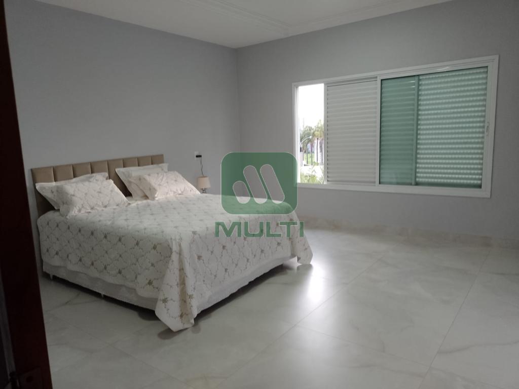 Casa à venda com 4 quartos, 301m² - Foto 9