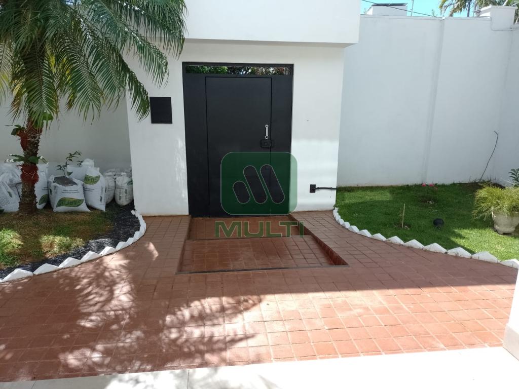 Casa à venda com 4 quartos, 301m² - Foto 15