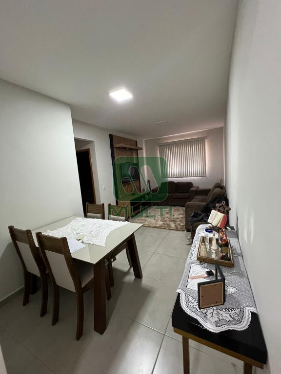 Apartamento à venda com 2 quartos, 55m² - Foto 1