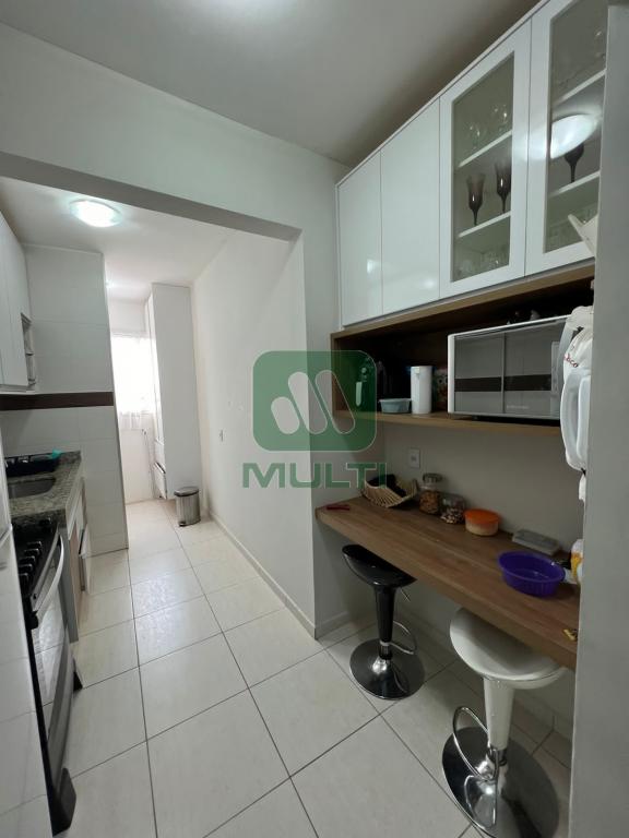 Apartamento à venda com 2 quartos, 55m² - Foto 3