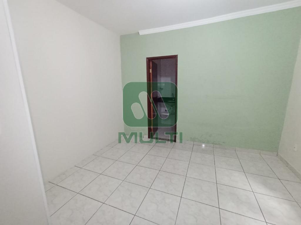 Casa à venda com 3 quartos, 174m² - Foto 13