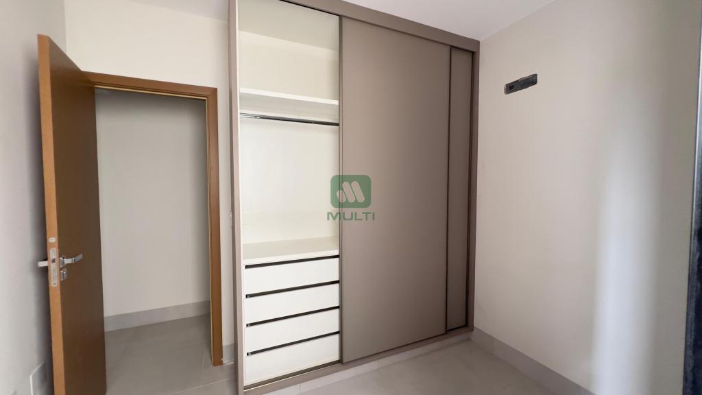 Apartamento à venda com 2 quartos, 65m² - Foto 12