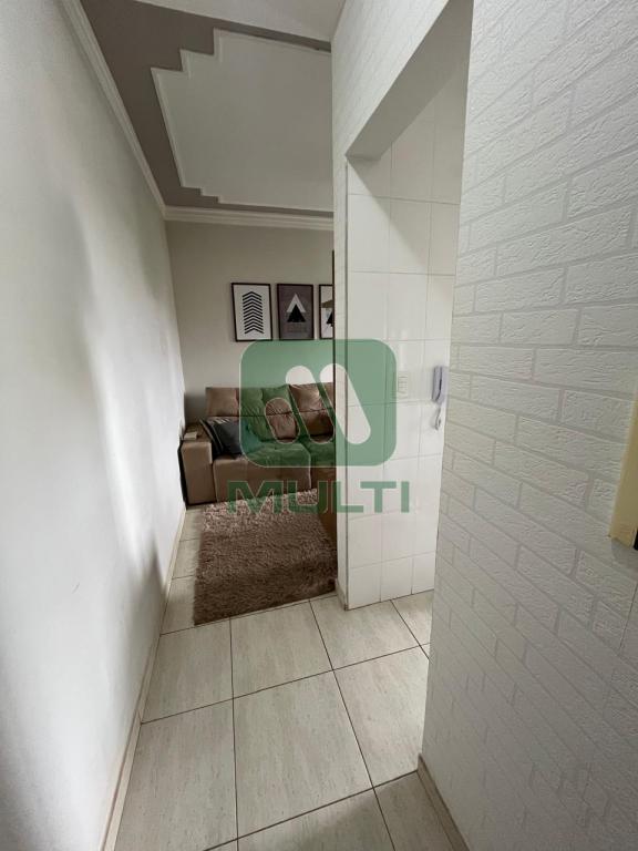 Apartamento à venda com 2 quartos, 52m² - Foto 2