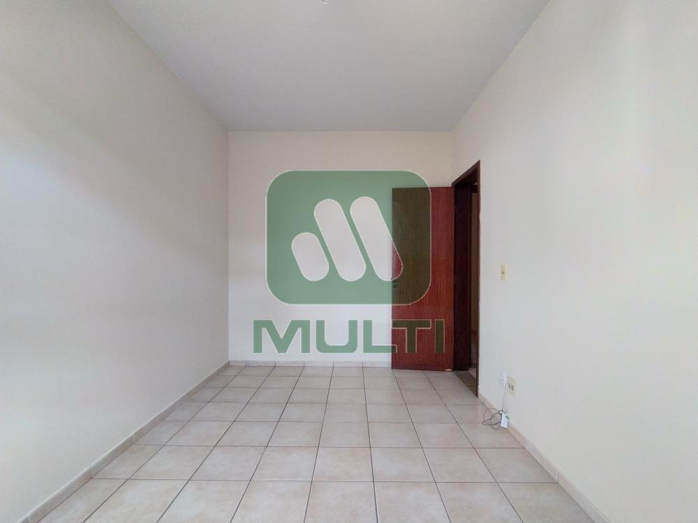 Apartamento à venda com 3 quartos, 80m² - Foto 8