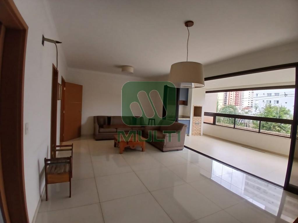 Apartamento à venda com 3 quartos, 150m² - Foto 4