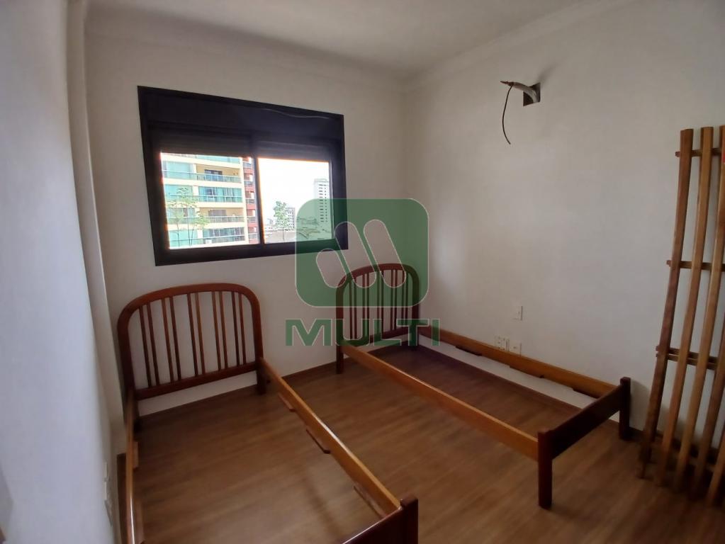 Apartamento à venda com 3 quartos, 150m² - Foto 15