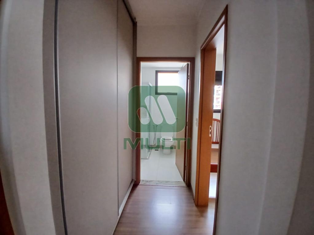 Apartamento à venda com 3 quartos, 150m² - Foto 16