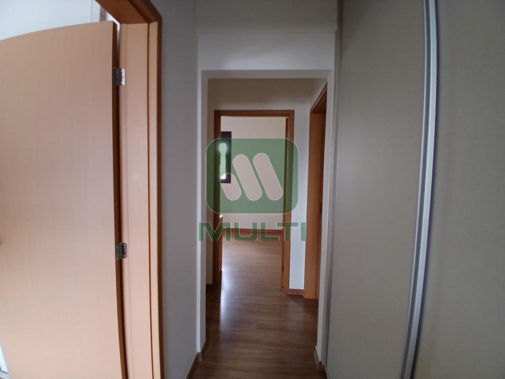 Apartamento à venda com 3 quartos, 150m² - Foto 17