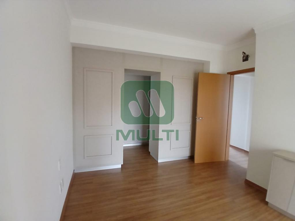 Apartamento à venda com 3 quartos, 150m² - Foto 21