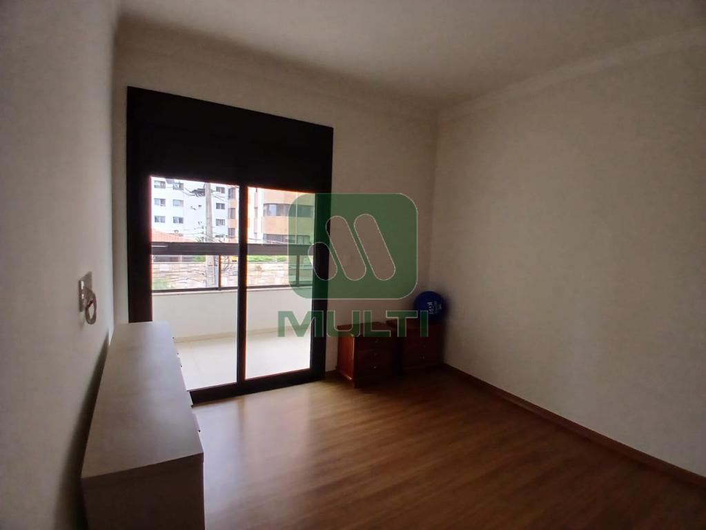 Apartamento à venda com 3 quartos, 150m² - Foto 26