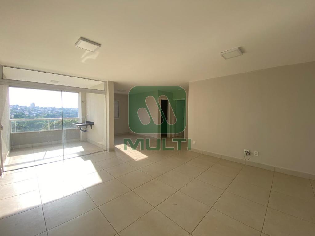 Apartamento à venda com 2 quartos, 93m² - Foto 2