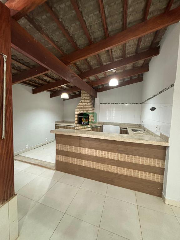 Casa à venda com 4 quartos, 257m² - Foto 14