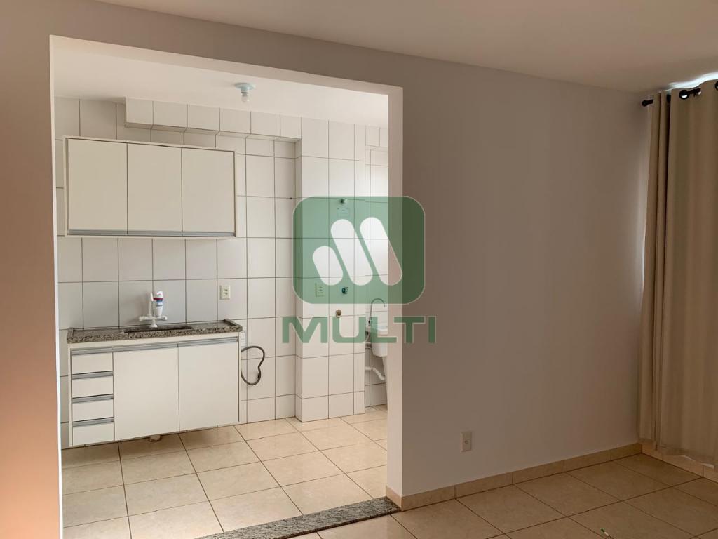 Apartamento à venda com 2 quartos, 44m² - Foto 1