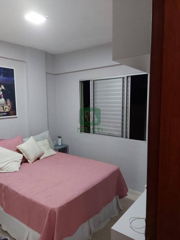 Apartamento à venda com 2 quartos, 56m² - Foto 11