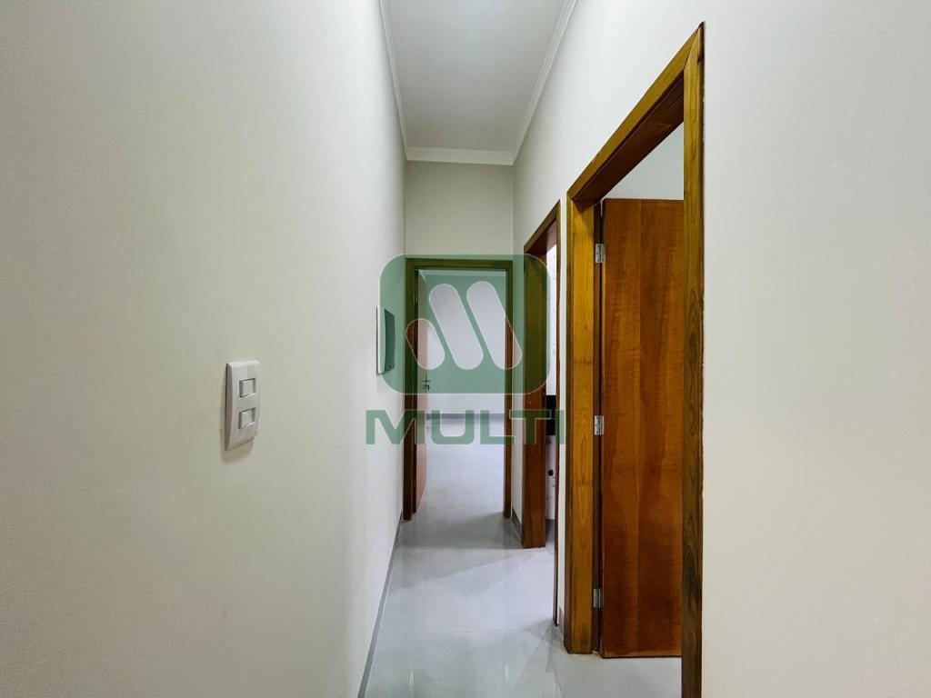 Casa à venda com 3 quartos, 141m² - Foto 7