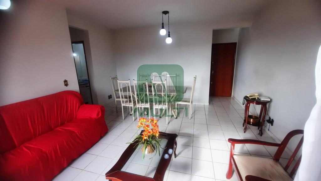 Apartamento à venda com 3 quartos, 82m² - Foto 3