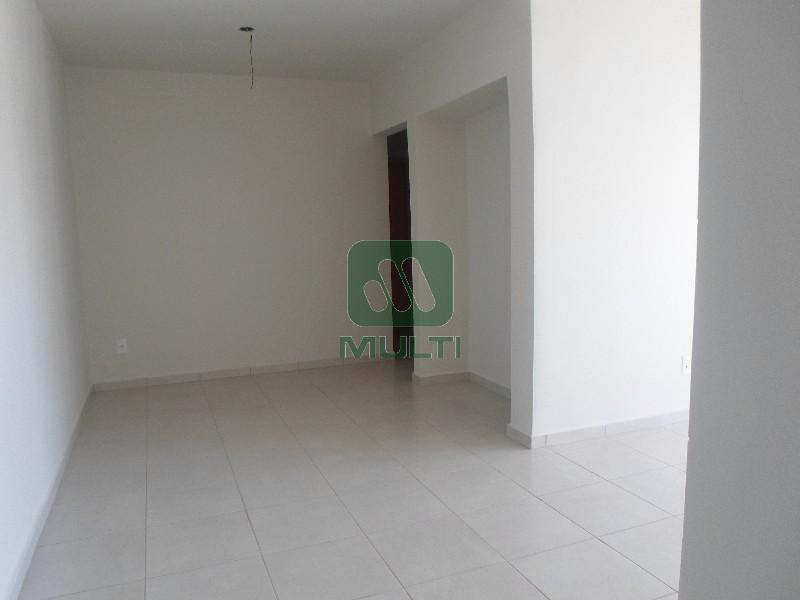 Apartamento à venda com 3 quartos, 86m² - Foto 1