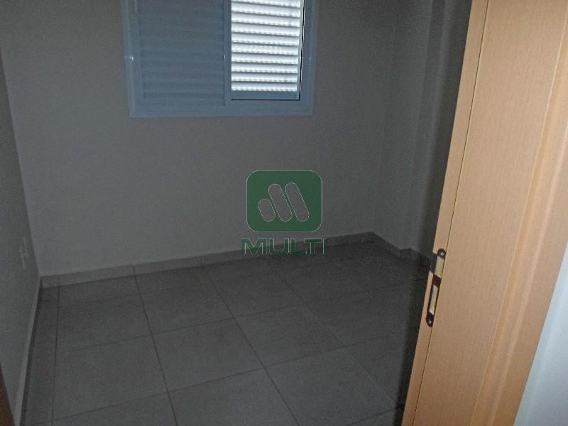 Apartamento à venda com 3 quartos, 86m² - Foto 4