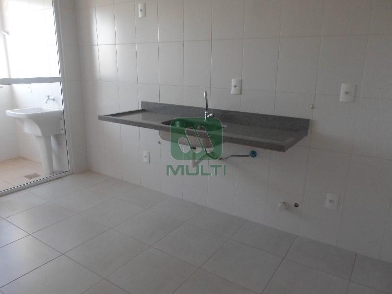 Apartamento à venda com 3 quartos, 86m² - Foto 8