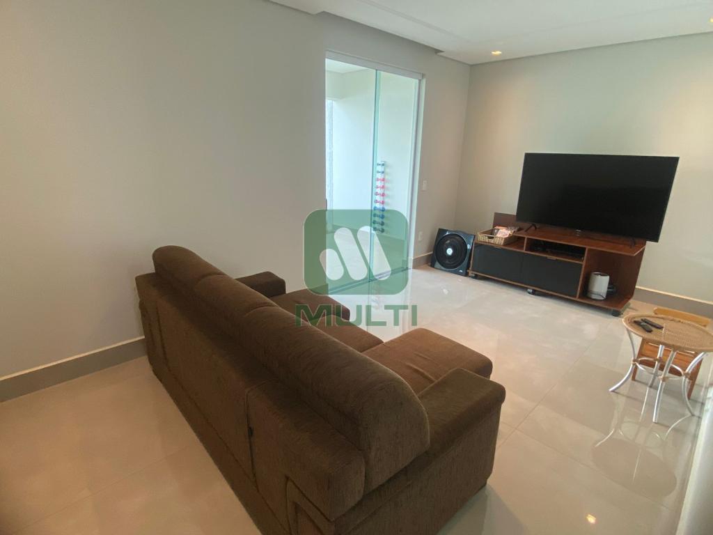 Casa à venda com 3 quartos, 280m² - Foto 6