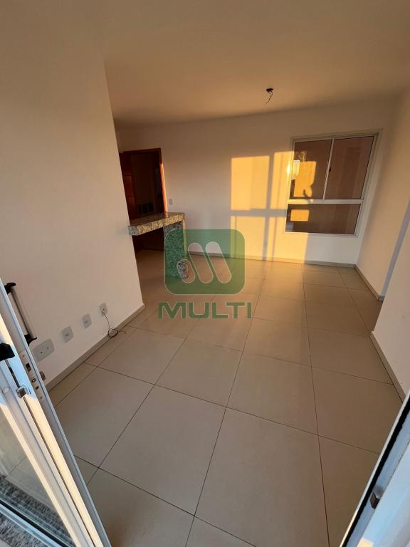 Apartamento à venda com 2 quartos, 56m² - Foto 4