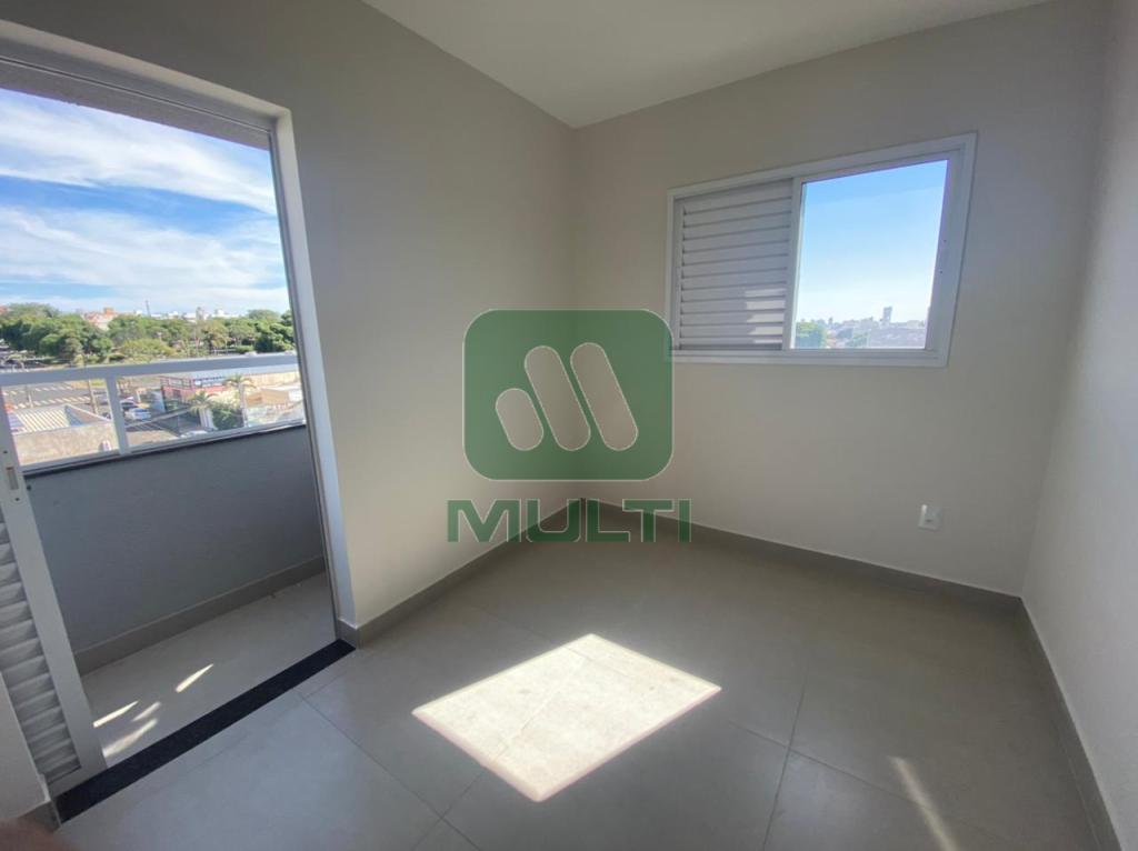 Apartamento à venda com 2 quartos, 110m² - Foto 1