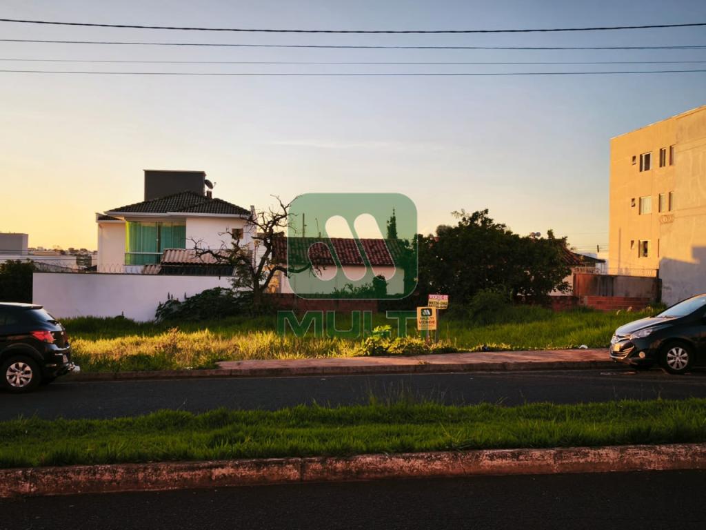 Terreno à venda com 1 quarto, 1m² - Foto 2