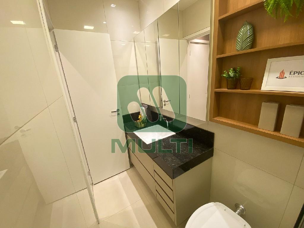 Apartamento à venda com 2 quartos, 66m² - Foto 3